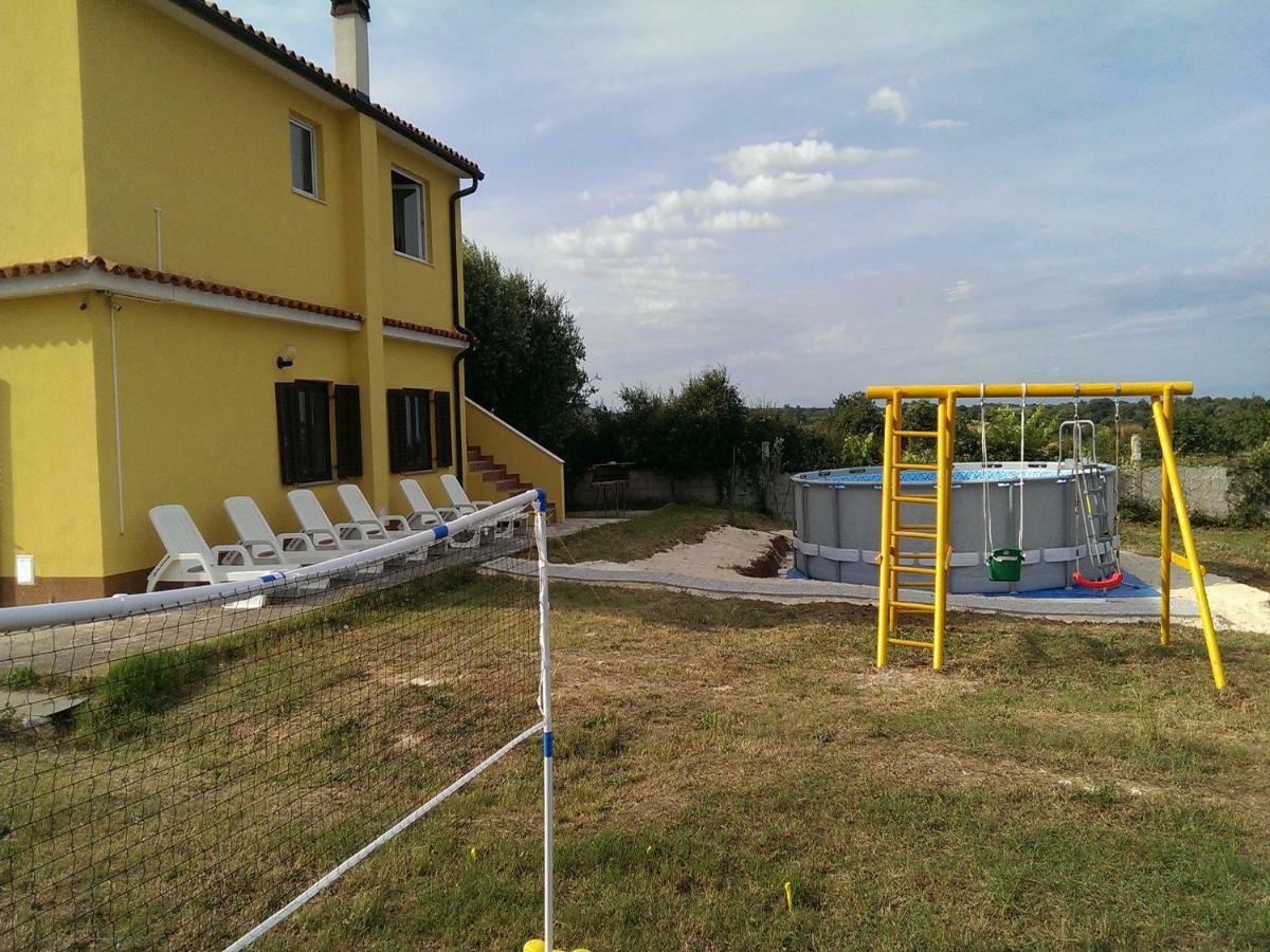 Apartment Silvija Liznjan Exterior photo